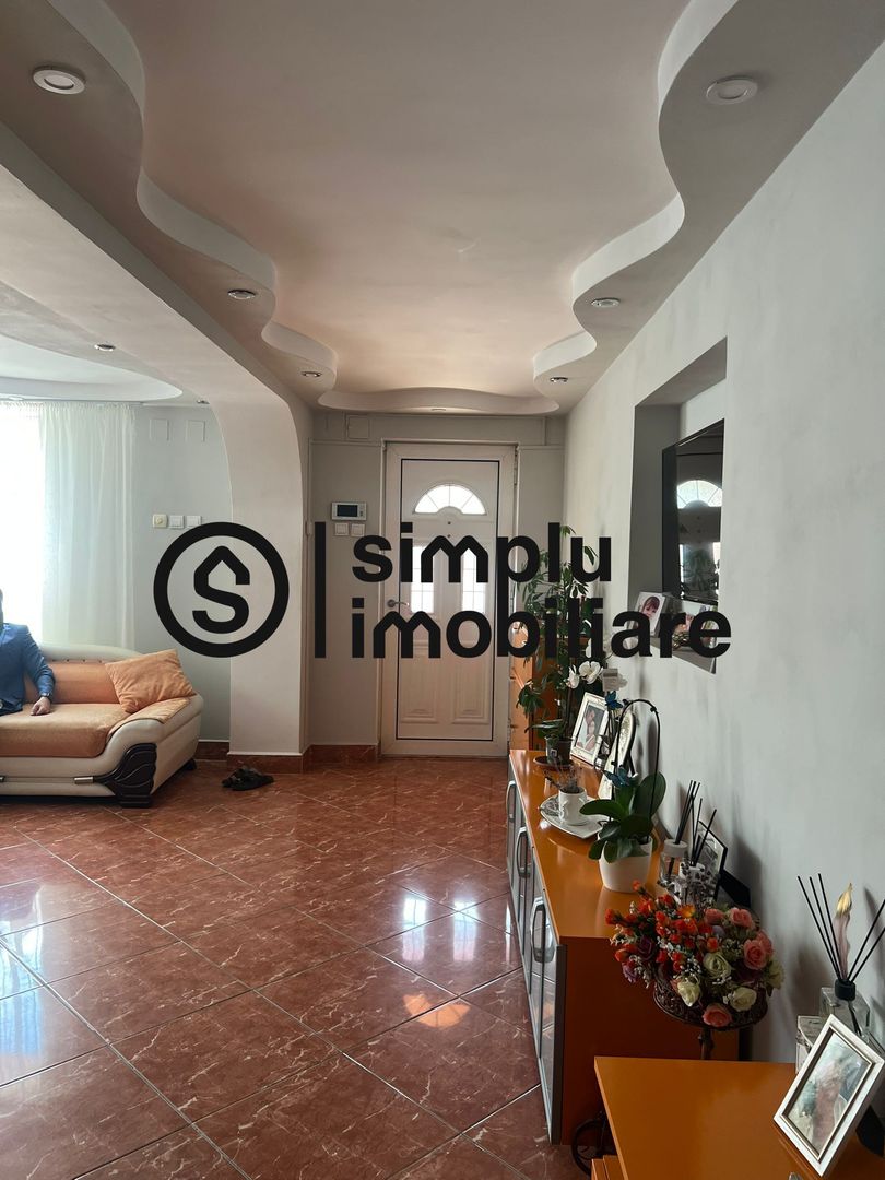 Vila S+P+1+M Lapus, str Paunitei - Poză 20