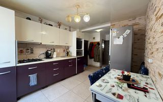 Apartament cu 2 dormitoare /loc de parcare /Floresti - Poză 2