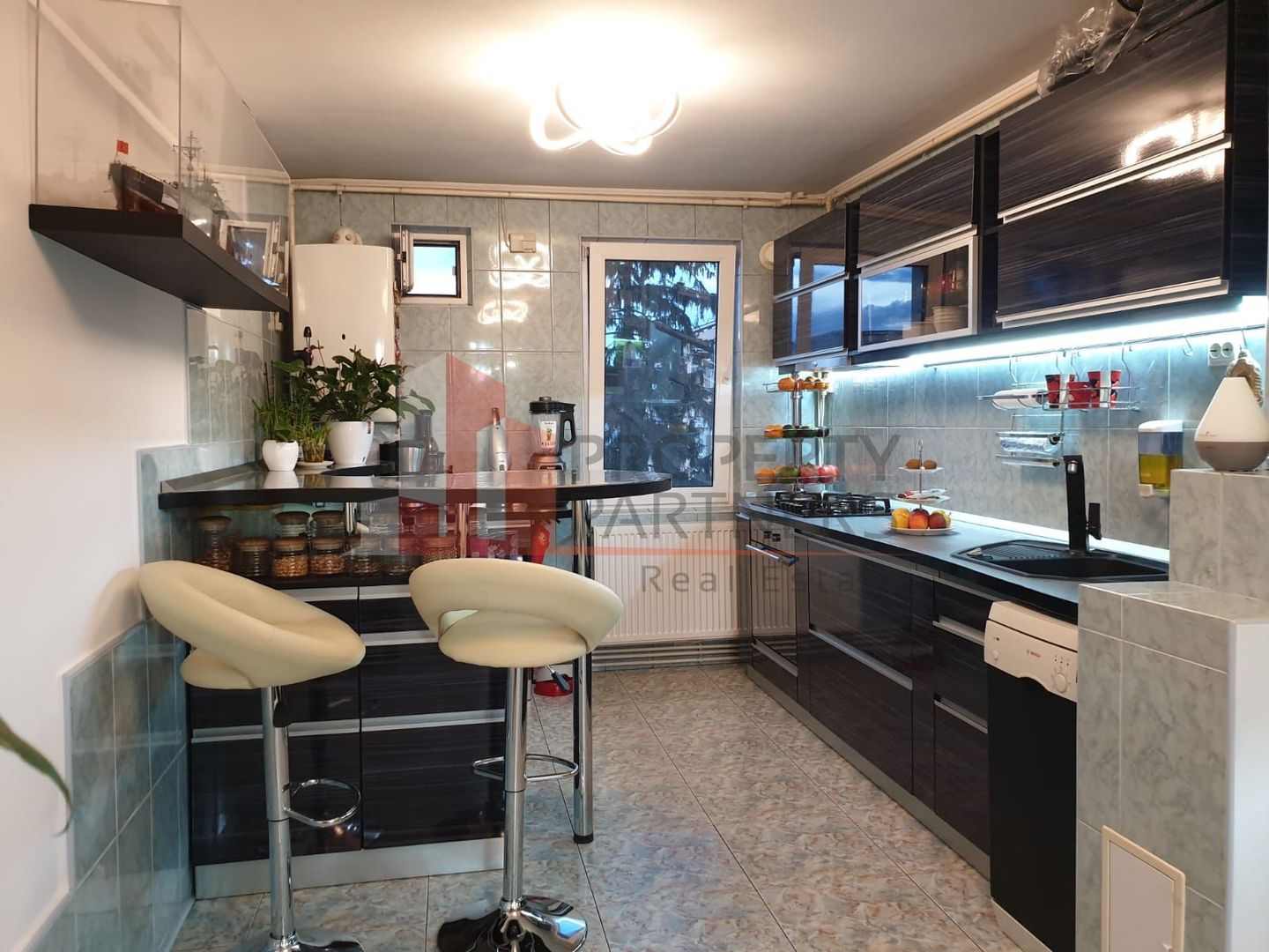 Apartament 4 camere Tractorul - Poză 14