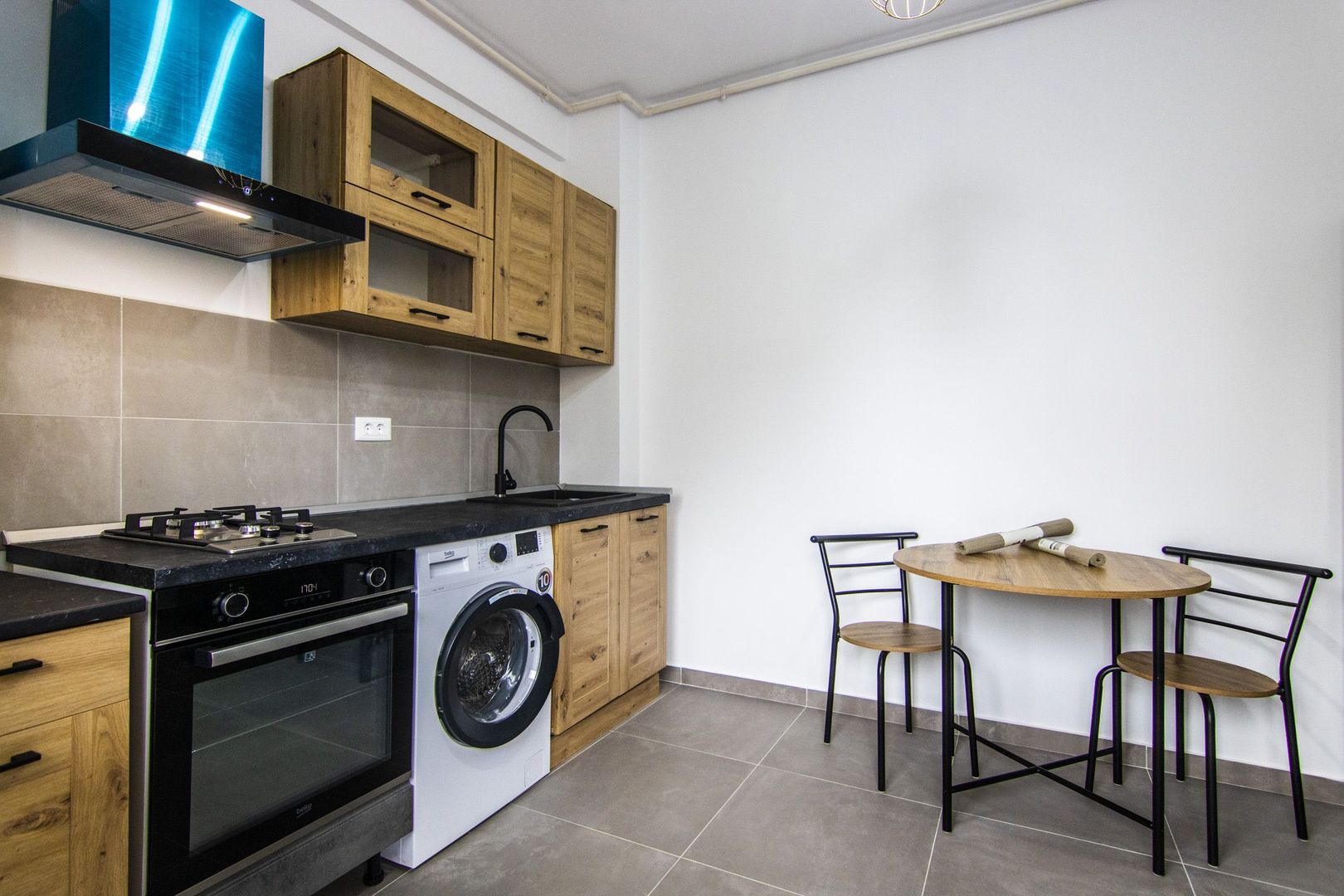 Garsoniera De Inchiriat | langa Metrou | Iuliu Maniu | Mobilata si Utilata - Poză 18