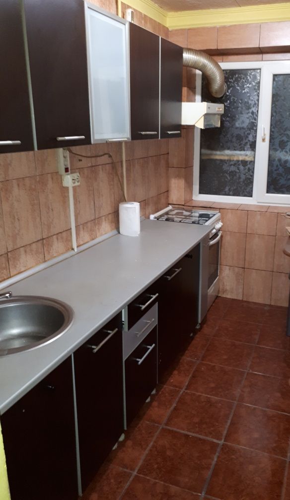 Vand apartament 2 camere confort 2 - Poză 1