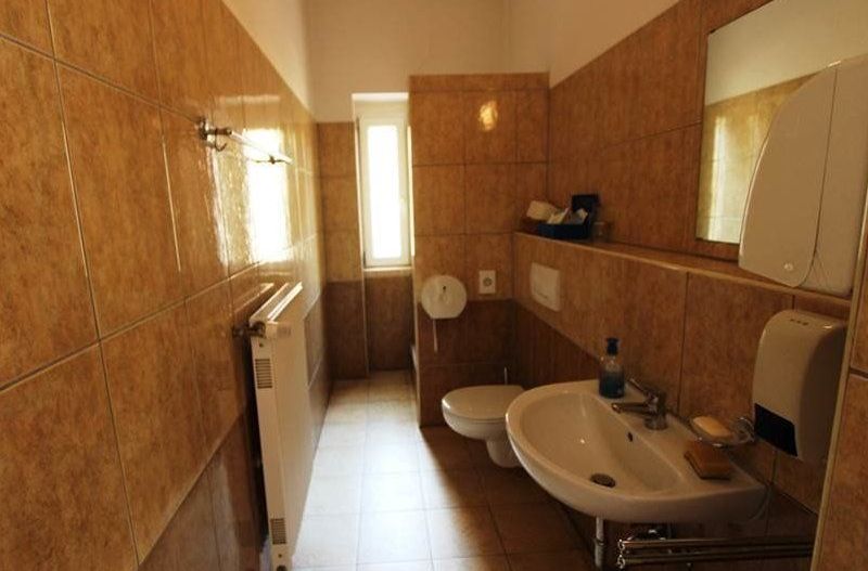 Vila spatioasa pentru birouri in zona centrala - Poză 11