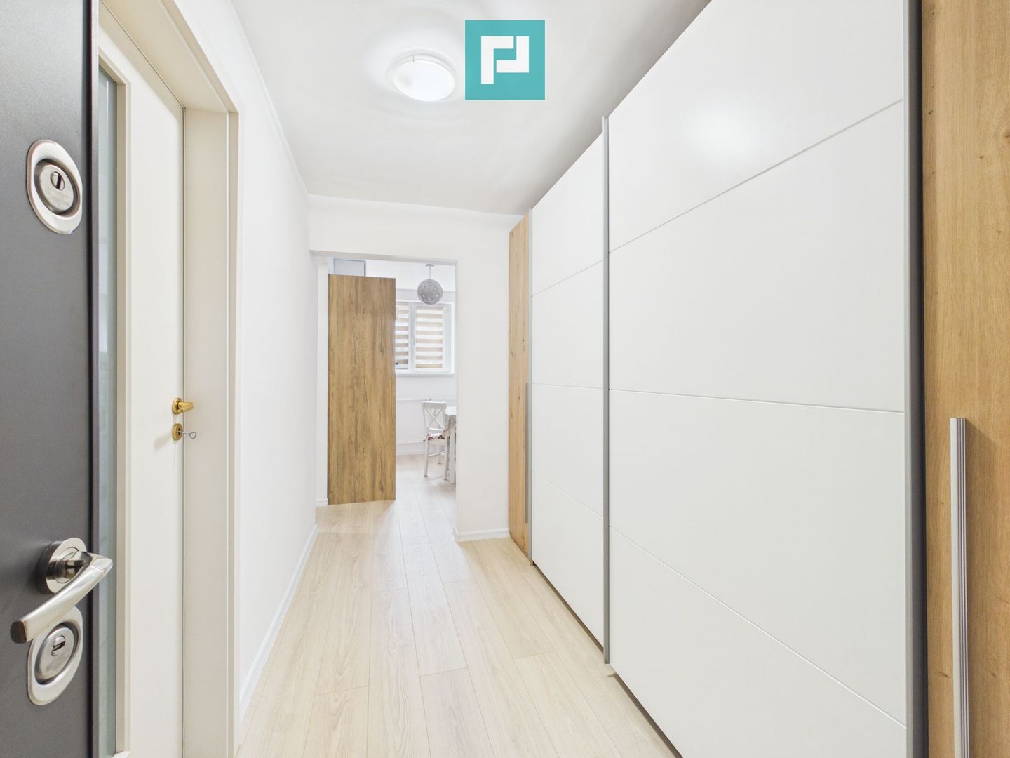**APARTAMENT PREMIUM • 2 CAMERE • ZONĂ CENTRALĂ • - Poză 1