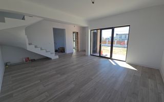 De vanzare! Vila cu un teren superb in comuna Berceni - Poză 2