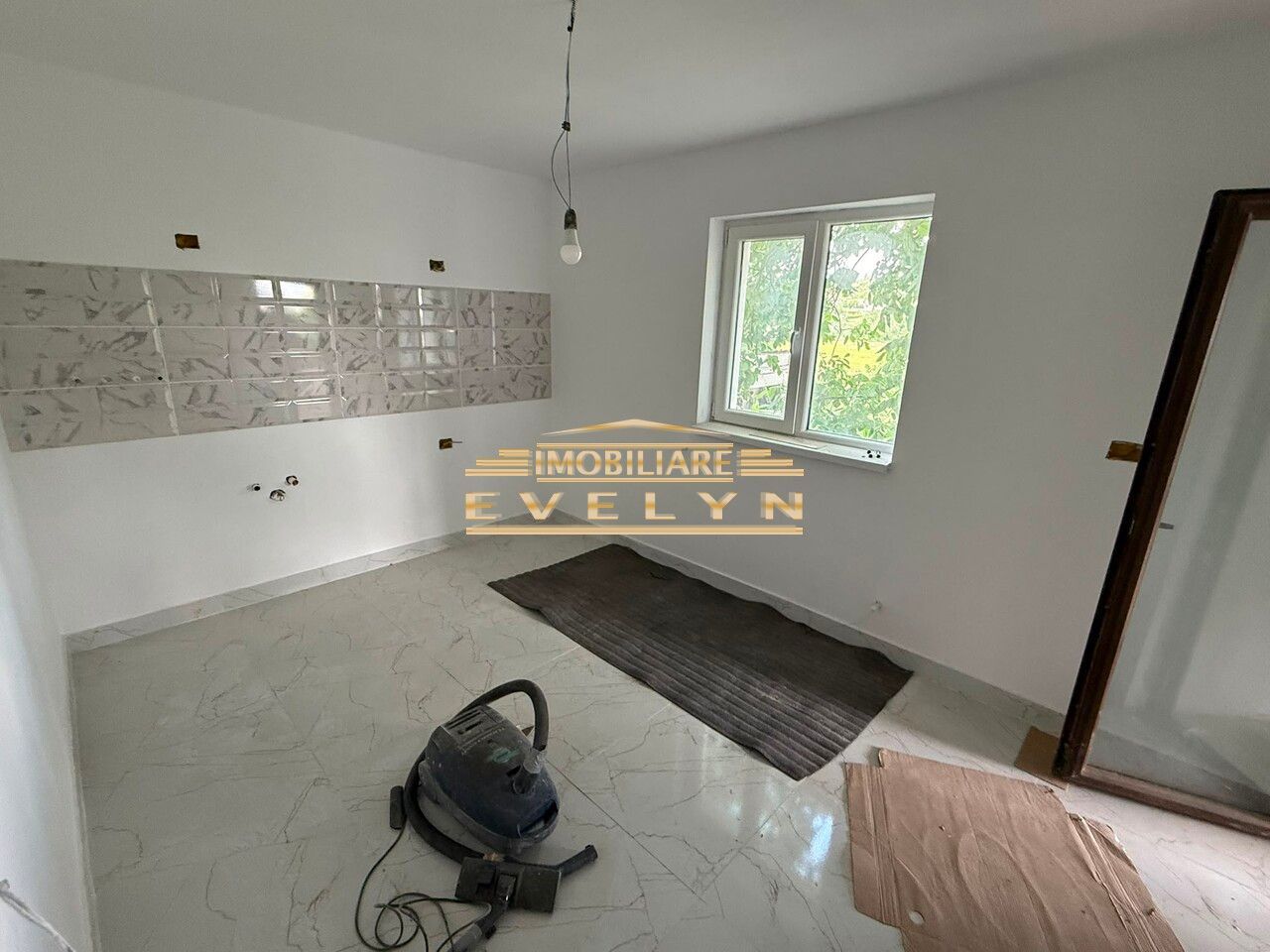 Casă parter de vânzare – Str. Săvenilor, Botoșani | 98.000 € negociabil - Poză 4