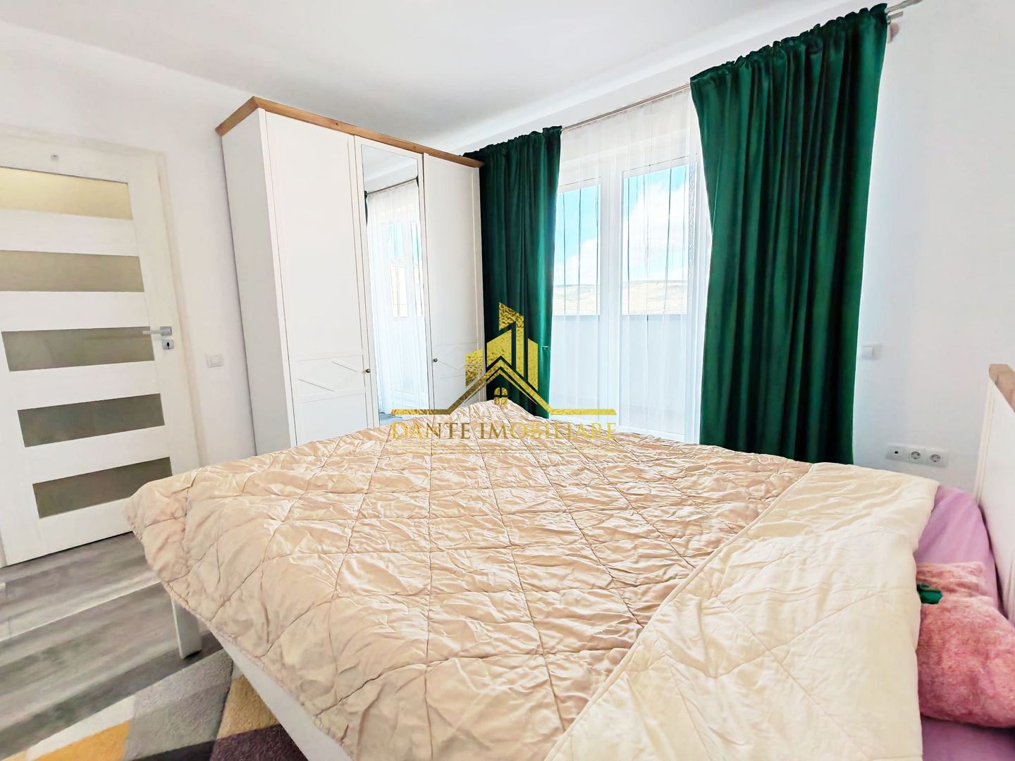 2 camere, spatios, modern, bloc nou, balcon, parcare, zona VIVO - Poză 6