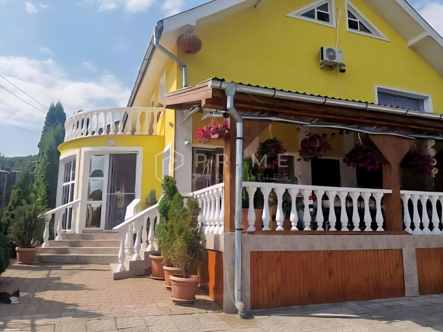 Casă individuală 310mp utili, 8 camere, piscină - Poză 1