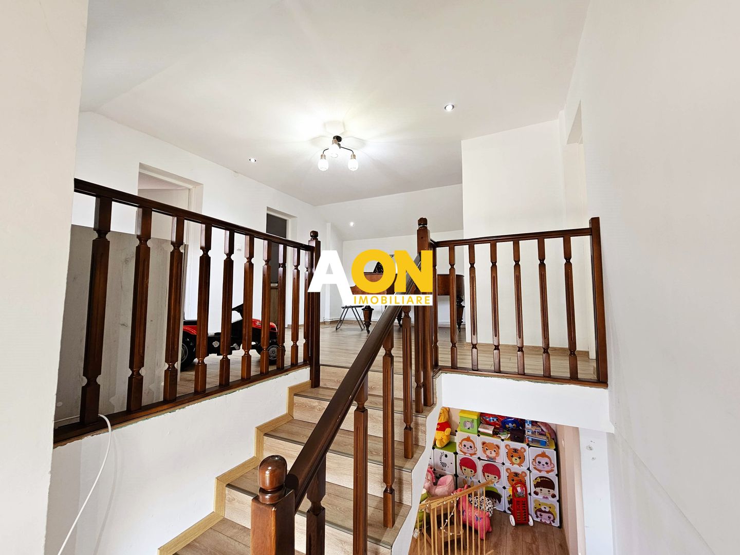 Casa S+P+M, 5 camere,  955 mp teren, zona Centru - Poză 10