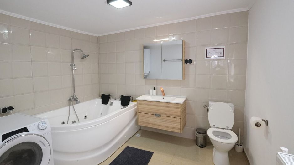 Pensiune la Cheia, moderna, functionala in totalitate, vedere mirifica (chirie) - Poză 12