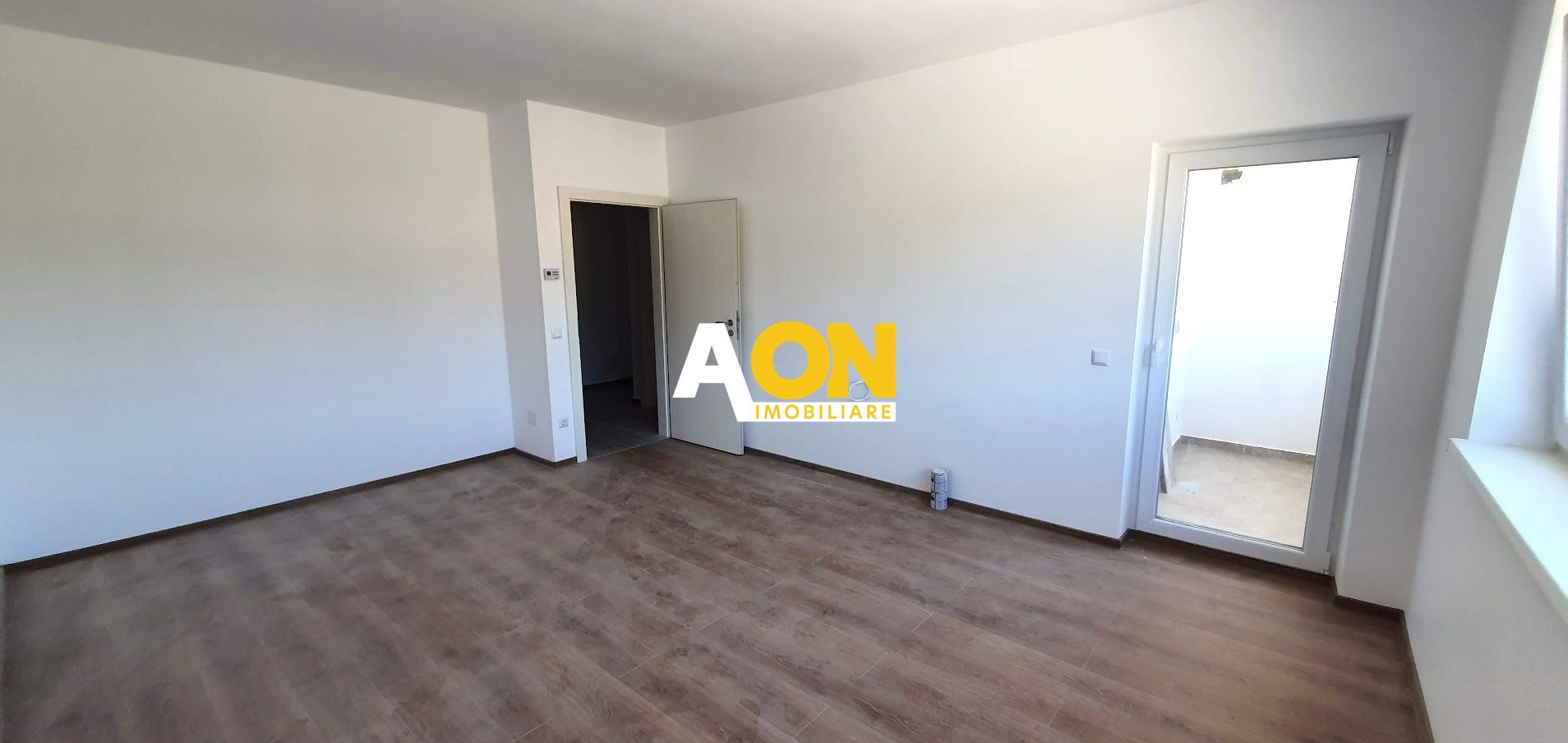 Apartament cu 1 camera, 42 mp utili, cu balcon, etaj 1, bloc nou - Poză 2