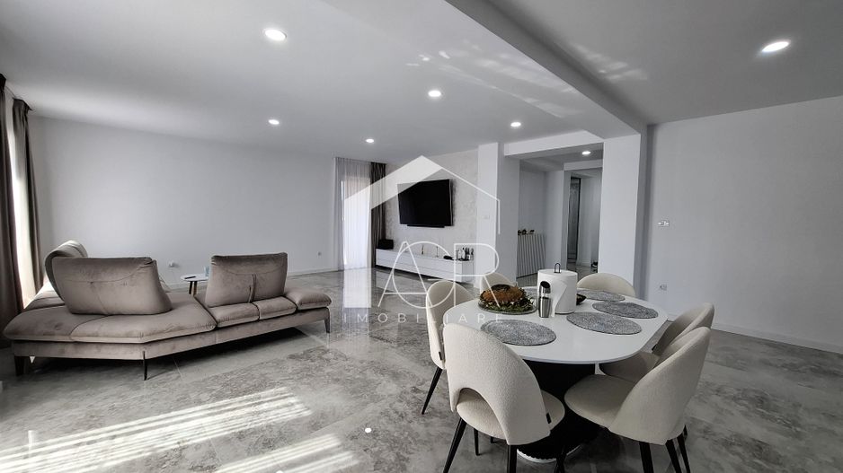 Vila cu 5 camere de vanzare, Strejnicu - Poză 5