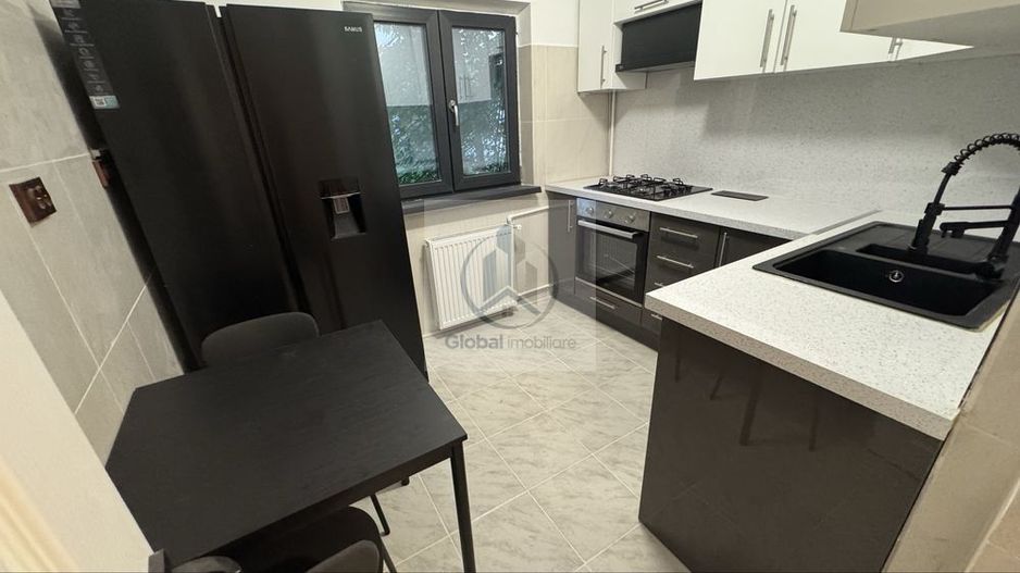 Apartament 3 camere de inchiriat ZONA PIATA APUSULUI - Poză 3