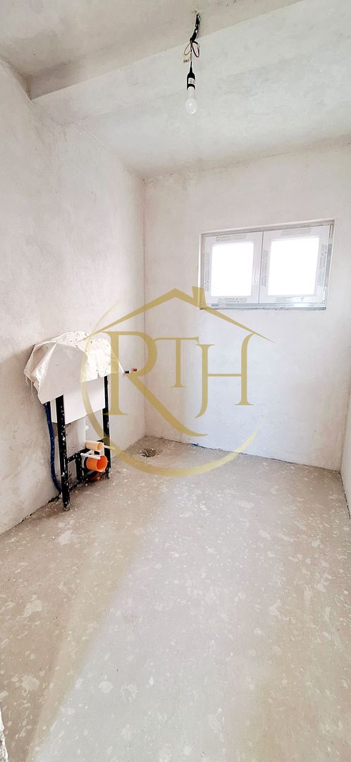 Oferim spre vanzare Case-Duplex cu 4 camere, situate in Giroc, zona buna - Poză 20