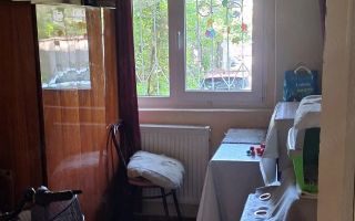3 camere decomandat parter Lipovei - Poză 3