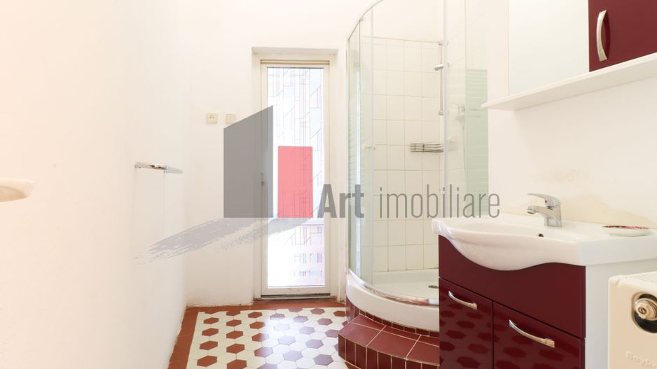 Apartamentul "DEKORA", bloc Art Deco, interior compartimentat de exceptie - Poză 18