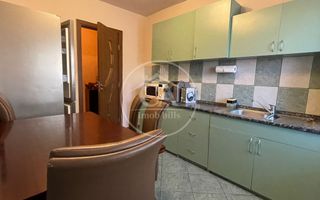 Apartament de închiriat cu 3 camere în zona Dacia, Oradea - Poză 9