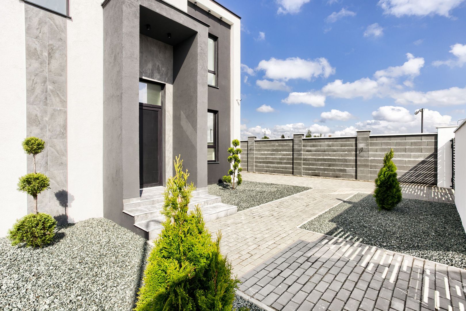 Casă nouă cu 4 camere Romana Residence - Poză 1