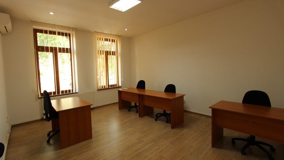 Spațiu de birouri de 215mp de închiriat în zona Take Ionescu - Poză 5