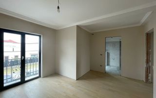 Duplex-4 dormitoare- despartit prin garaj -SUPER POZITIE - Poză 8