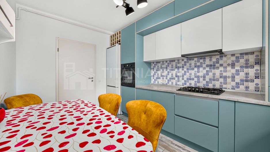 PENTHOUSE SUPERB 4 camere, 100 mp utili, parcare + boxa MAURER Coresi - Poză 19