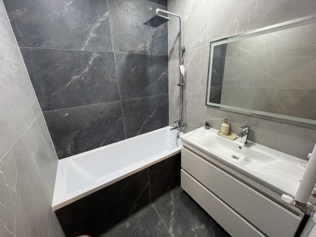 Apartament cu 3 odăi Nicons, Durlești - Poză 12