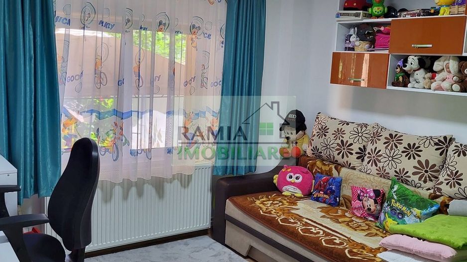 Apartament 3 camere decomandat, 67 mp, 2 locuri de parcare, Boxă - Poză 4