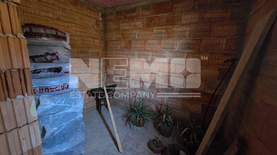 Casă la roșu la 165000 euro I Pe teren de 32 de ari I Măneuți - Poză 7