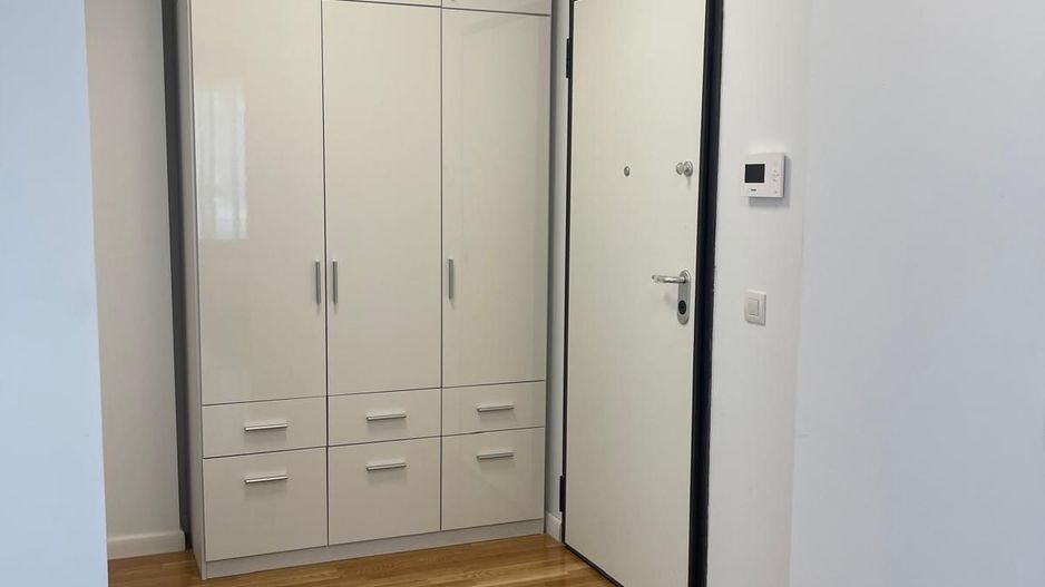 AP. 2 CAMERE LUXURIA, LOC PARCARE, INCALZIRE PARDOSEALA, METROU, NOU - Poză 6