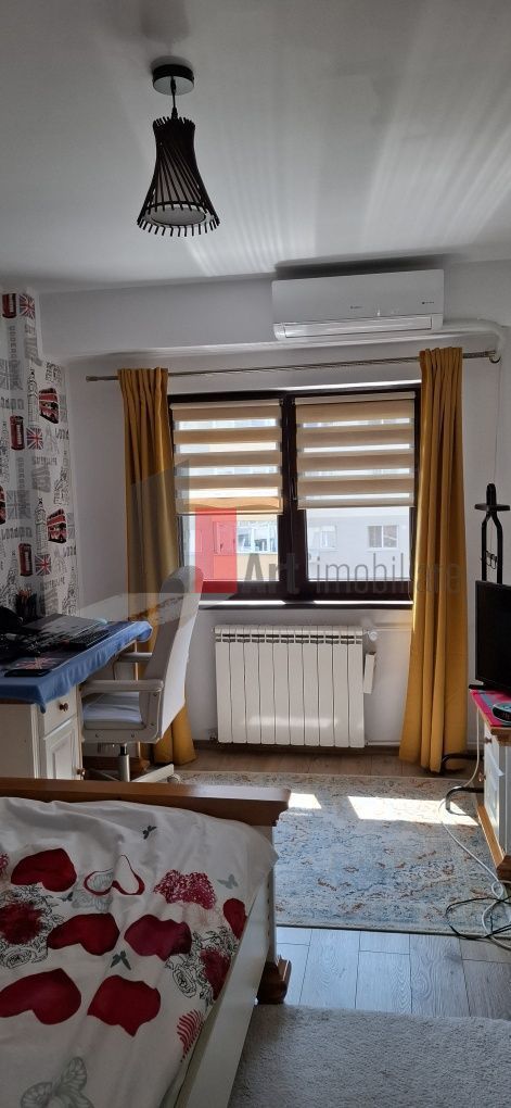 APARTAMENT  3 CAMERE  TEI - Poză 3