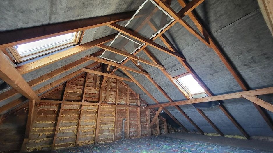 Triplex 131 mp total + Pod 35 mp Terasa 25 MP Garaj Turnisor Sibiu - Poză 6