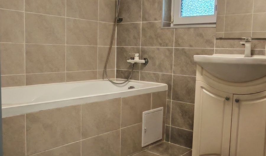 Casa tip duplex de inchiriat - Poză 4