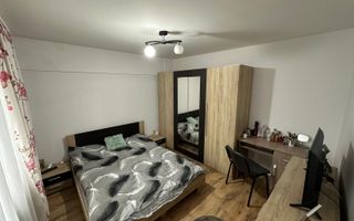 Apartament cu 2 camere, decomandat, 70 mp , etaj 1, zona Podu de Fier - Poză 1