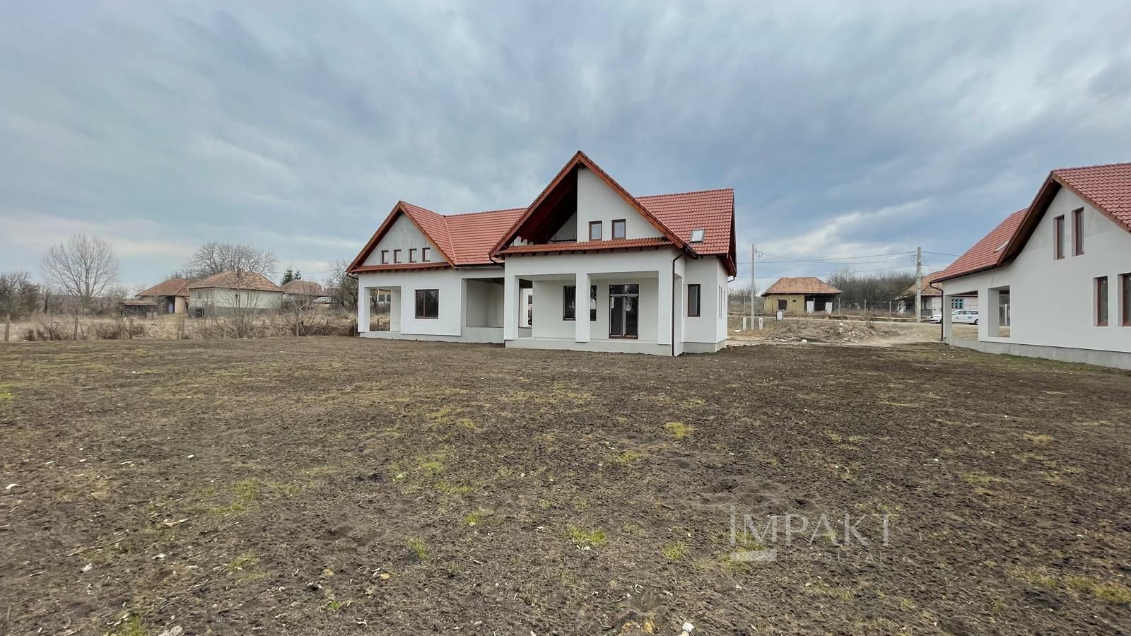 Duplex semifinisat de vanzare in Aiton – 148 mp, teren 800 mp - Poză 3
