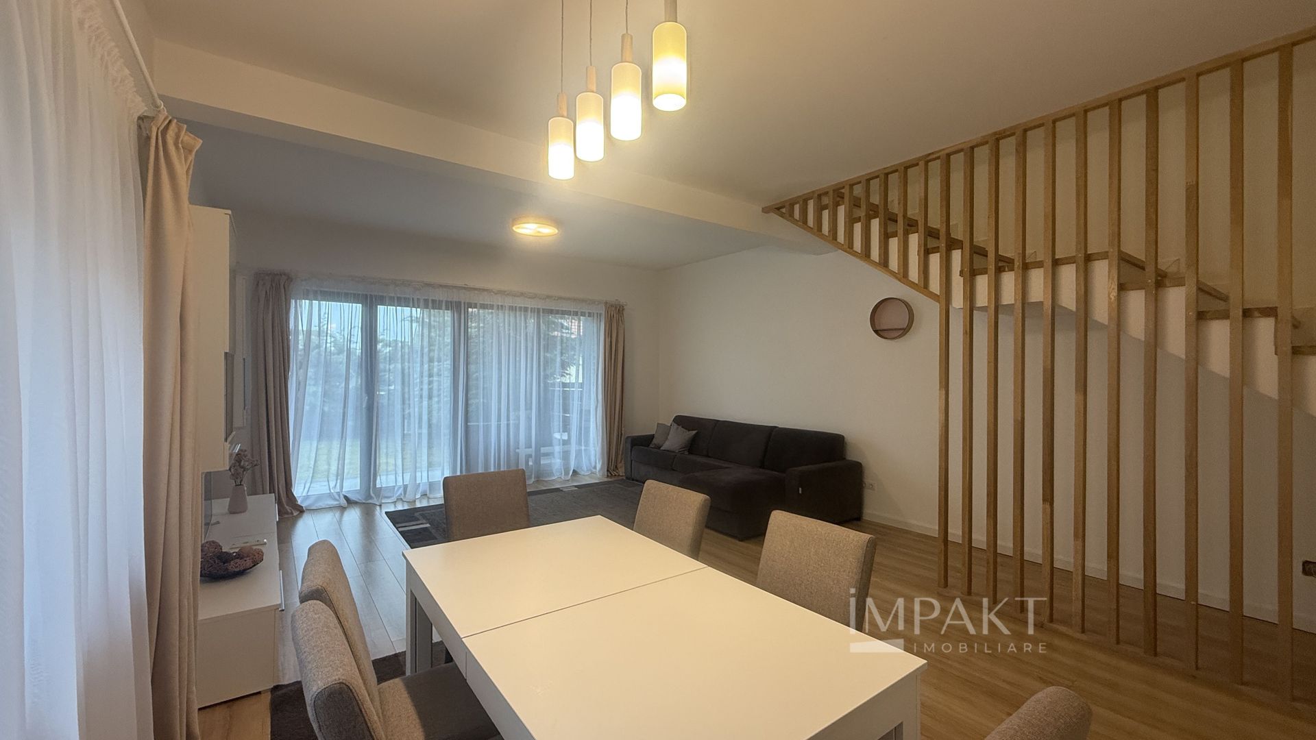 Casa tip duplex cu 4 camere la cheie in cartierul Europa - Poză 2