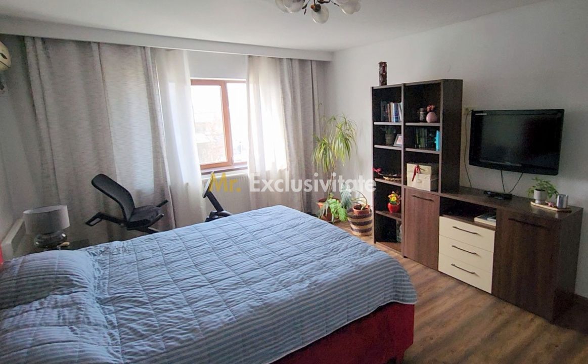 Vila 290mp + 4 spatii comerciale/chiriasi /depozitare, teren 1401 mp, acces DN1 - Poză 14