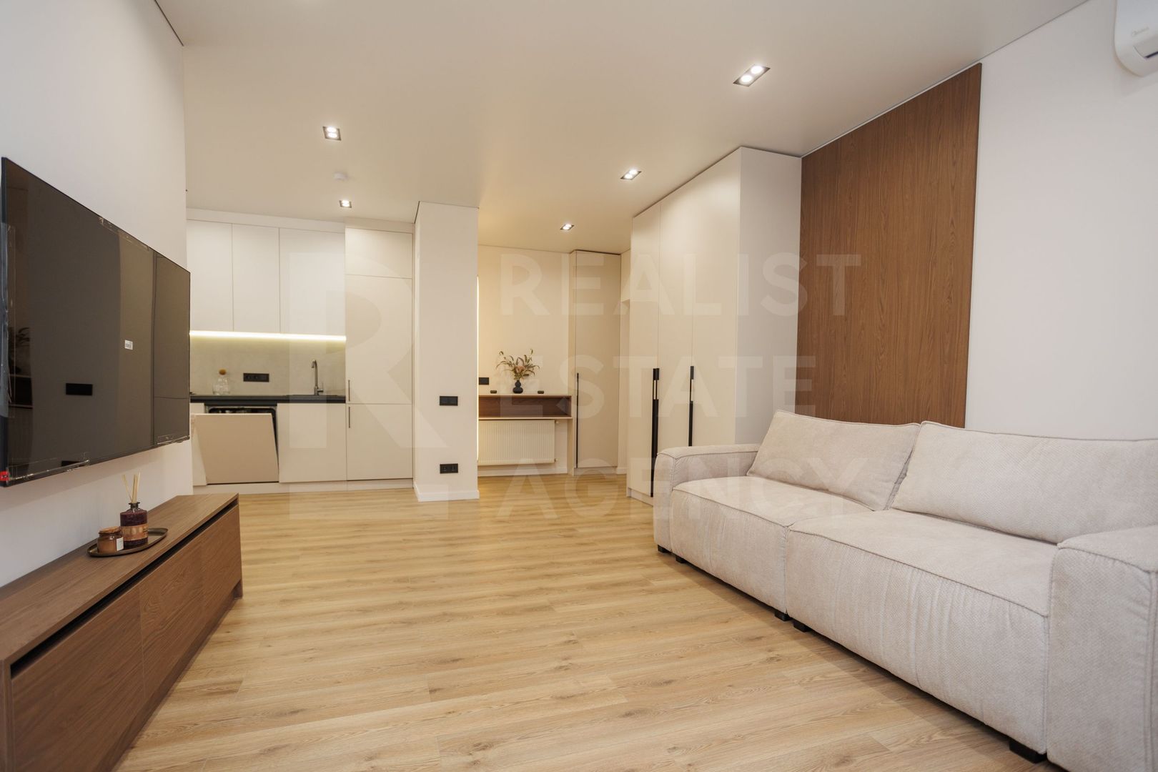 Vânzare, apartament, 2 camere, str. Regina Elizabeta, Durlești. - Poză 5