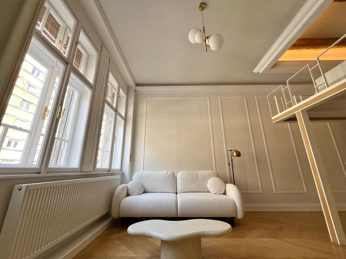 Inchiriere apartament Ultracentral | Palatul Victoria | Comision 0 - Poză 2