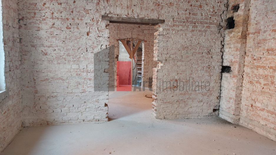 Vila "BRIKO" , Vitan-Mall, pozitie stradala, ideal birouri/comercial - Poză 6