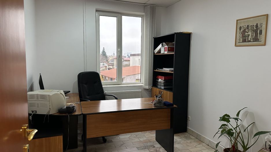 VATRA LUMINOASA -Agricultori | Cladire 1900mp din 2001 | Teren 1030mp - Poză 32