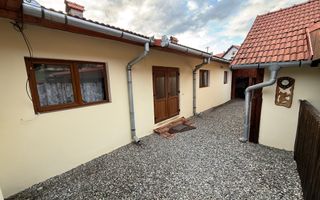 Casa individuala } Orlat | 250 mp Teren | Terasa inchisa - Poză 2