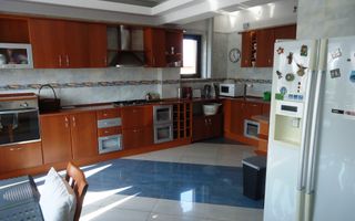 APARTAMENT SPATIOS CU 3 CAMERE LA INCHIRIERE LANGA PARCUL HERATSRAU - Poză 4