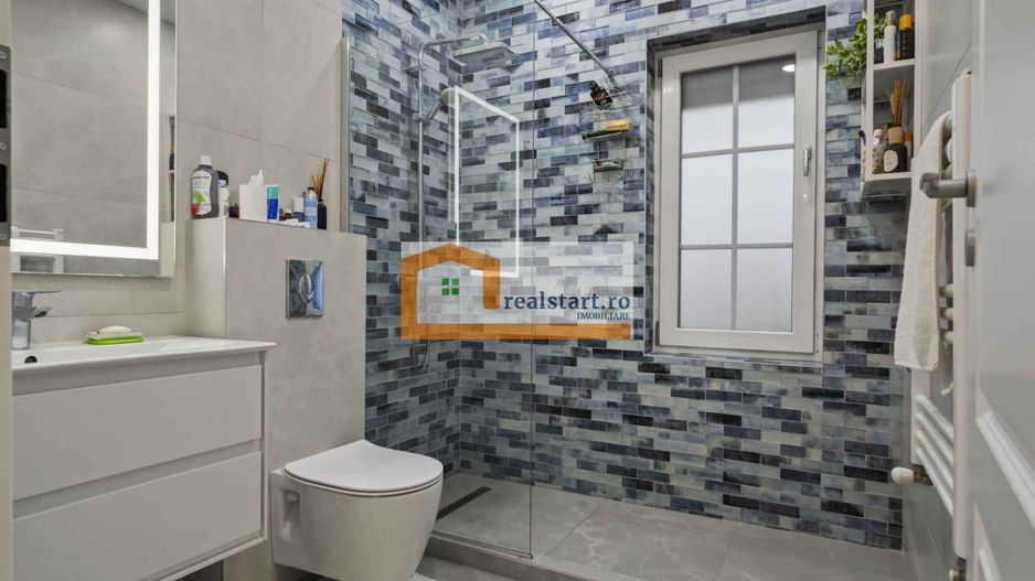 Langa Padure, Vila P+Pod , 1500mp teren,  terasa 40mp,  complex securizat - Poză 22