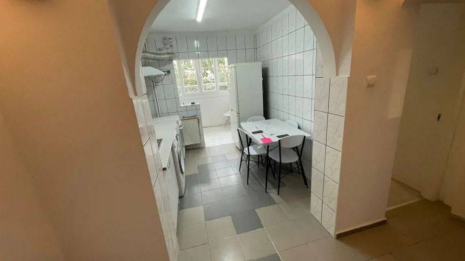 AP. 3 CAMERE CRANGASI, BUCATARIE INCHISA, MOBILAT/UTILAT COMPLET - Poză 4