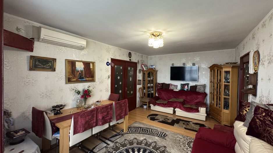 De Vanzare Apartament 4 camere, 96 mp utili, – Zona Dristor  V5 - Poză 1