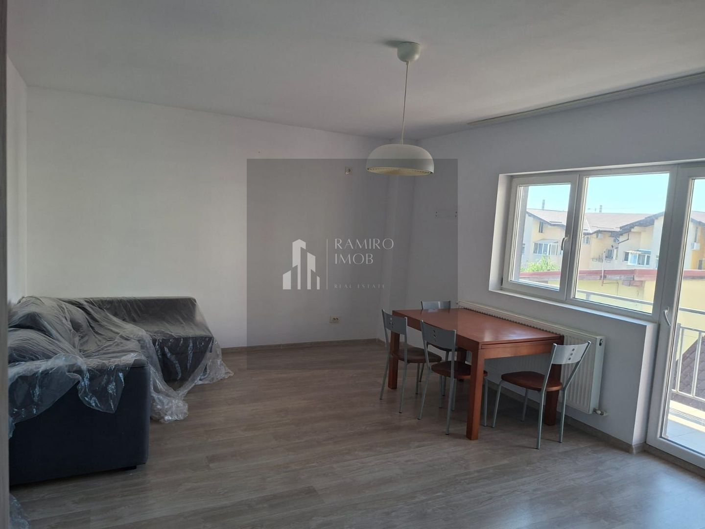 Apartament 3 camere decomandat zona Titan - Poză 5