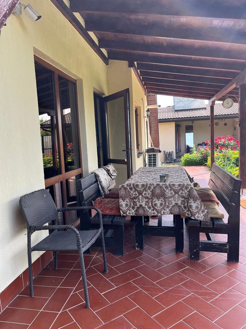 Casă elegantă, spațioasă, ideală pentru familie – Sanmihaiu Roman - Poză 21
