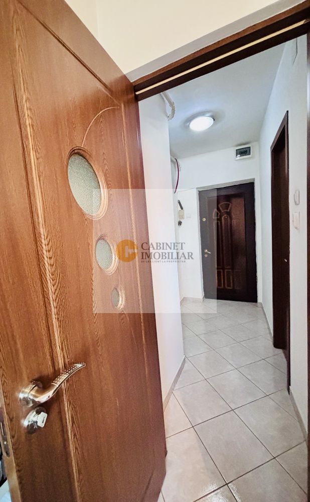 Garsonieră renovată cu vedere spre râu | Splaiul Unirii | mobilată nou - Poză 8