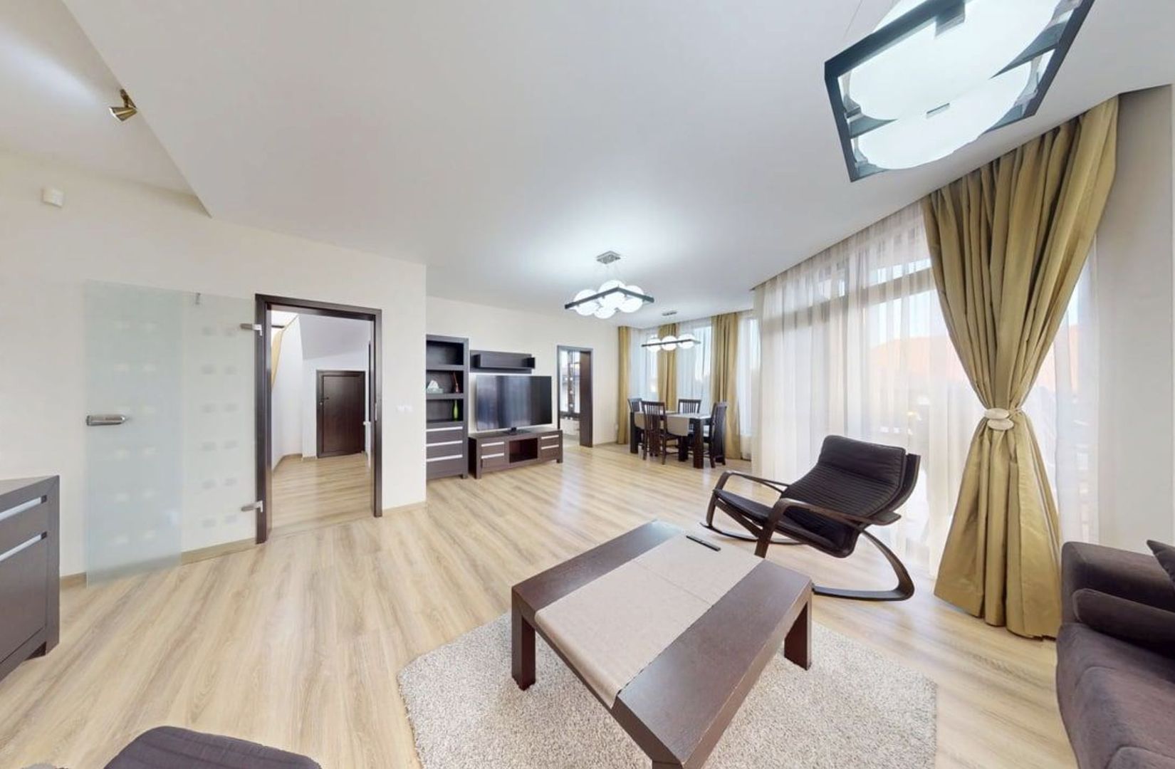 Casa individuala cu pivnita in Sura Mica, zona Salii de sport - Sibiu - Poză 1