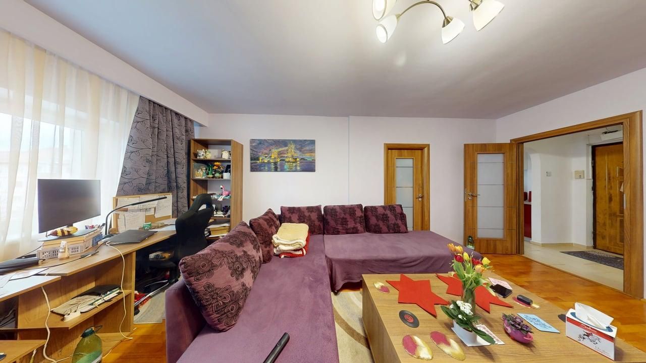 Apartament in zona centrala, la cheie, mobilat, utilat, et intermediar - Poză 7
