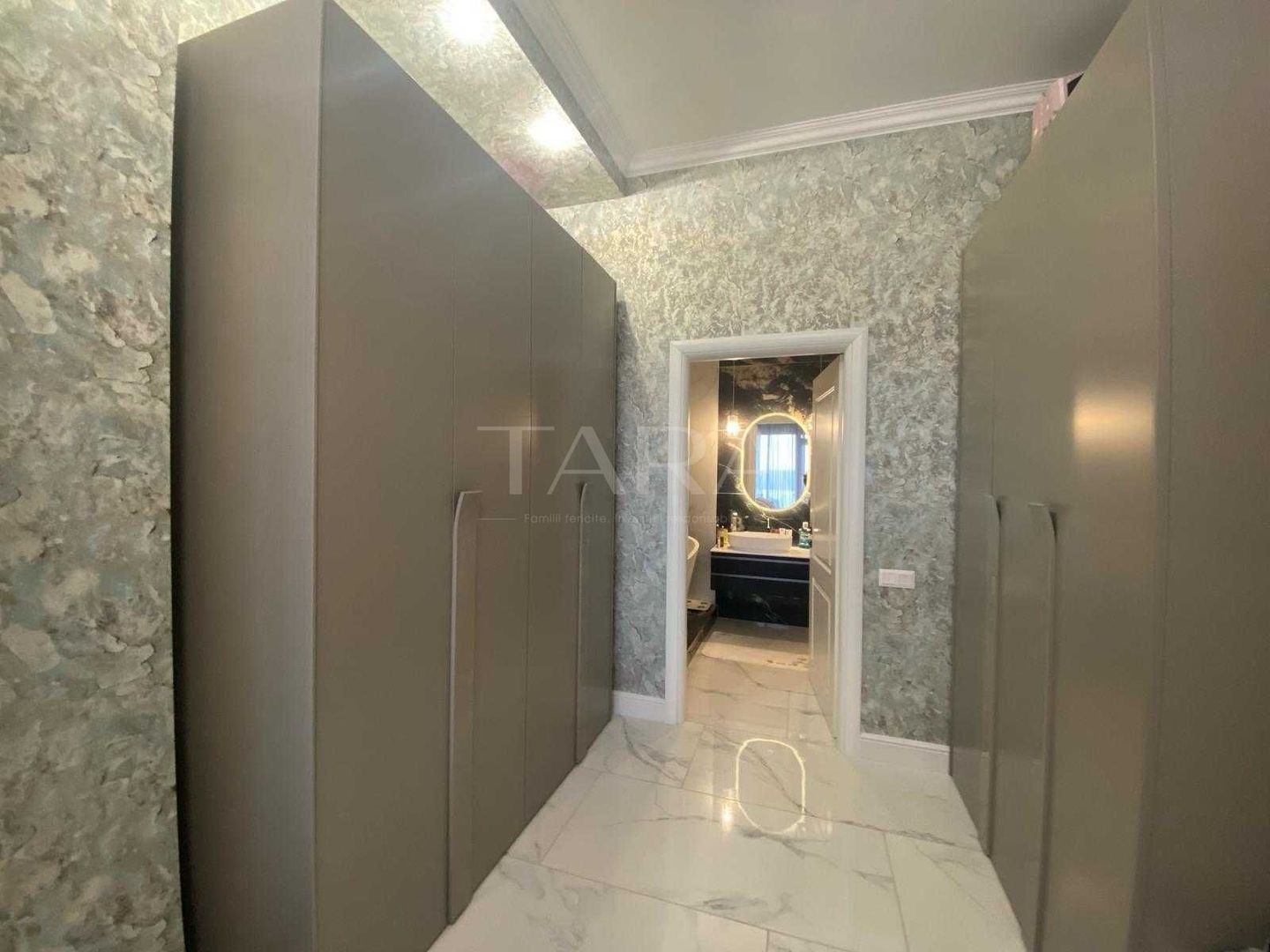 Apartament 3 camere, balcon, logie, 76mp, mobilat, utilat, parcare. - Poză 6